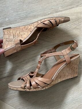 Clarks Tan Cork Wedge Sandals with T-Strap